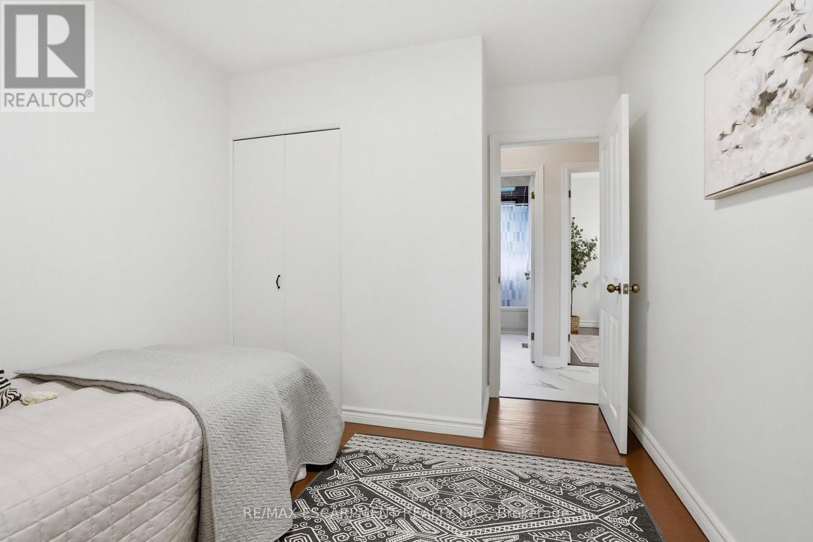 104 Dallas Avenue, Hamilton, ON - Indoor Photo Showing Bedroom