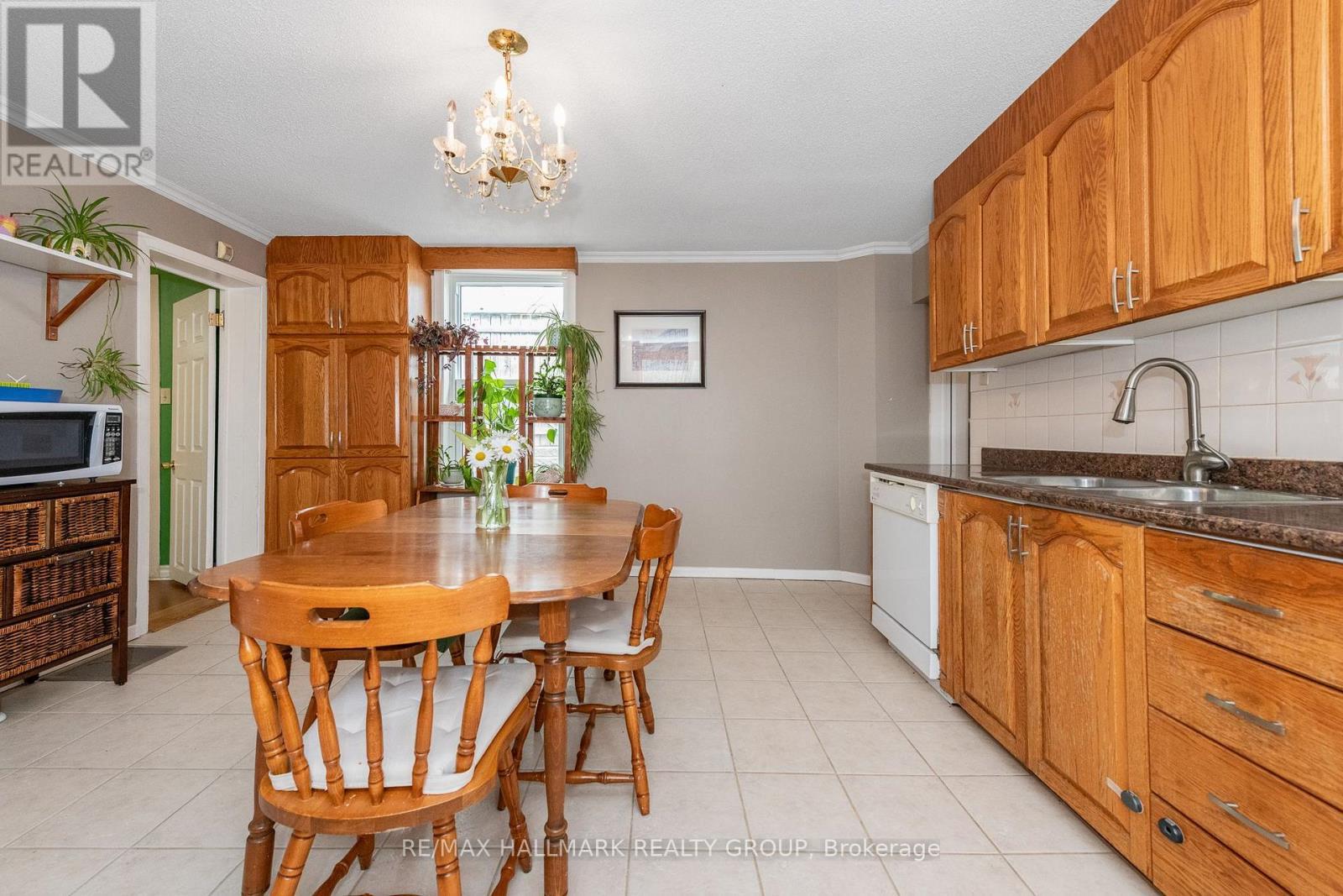53 Louisa Street, Ottawa, ON - Indoor