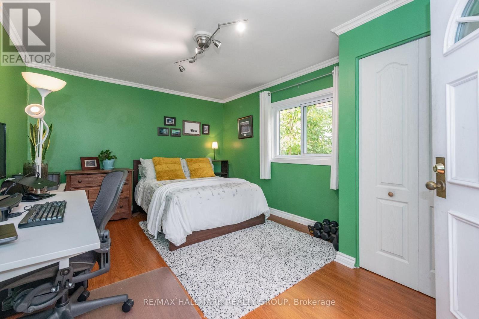 53 Louisa Street, Ottawa, ON - Indoor Photo Showing Bedroom