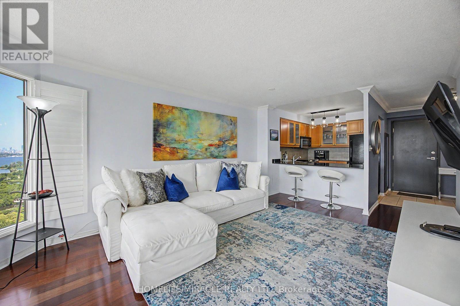 2603 - 2269 Lakeshore Boulevard W, Toronto, ON - Indoor Photo Showing Living Room
