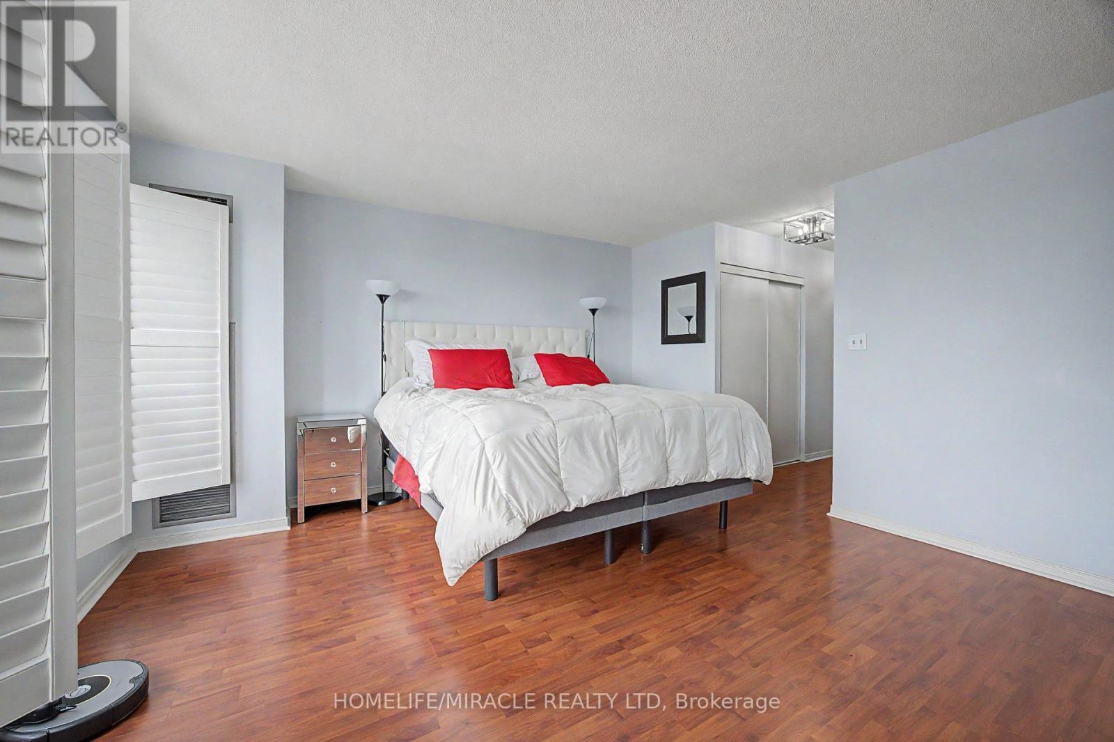 2603 - 2269 Lakeshore Boulevard W, Toronto, ON - Indoor Photo Showing Bedroom