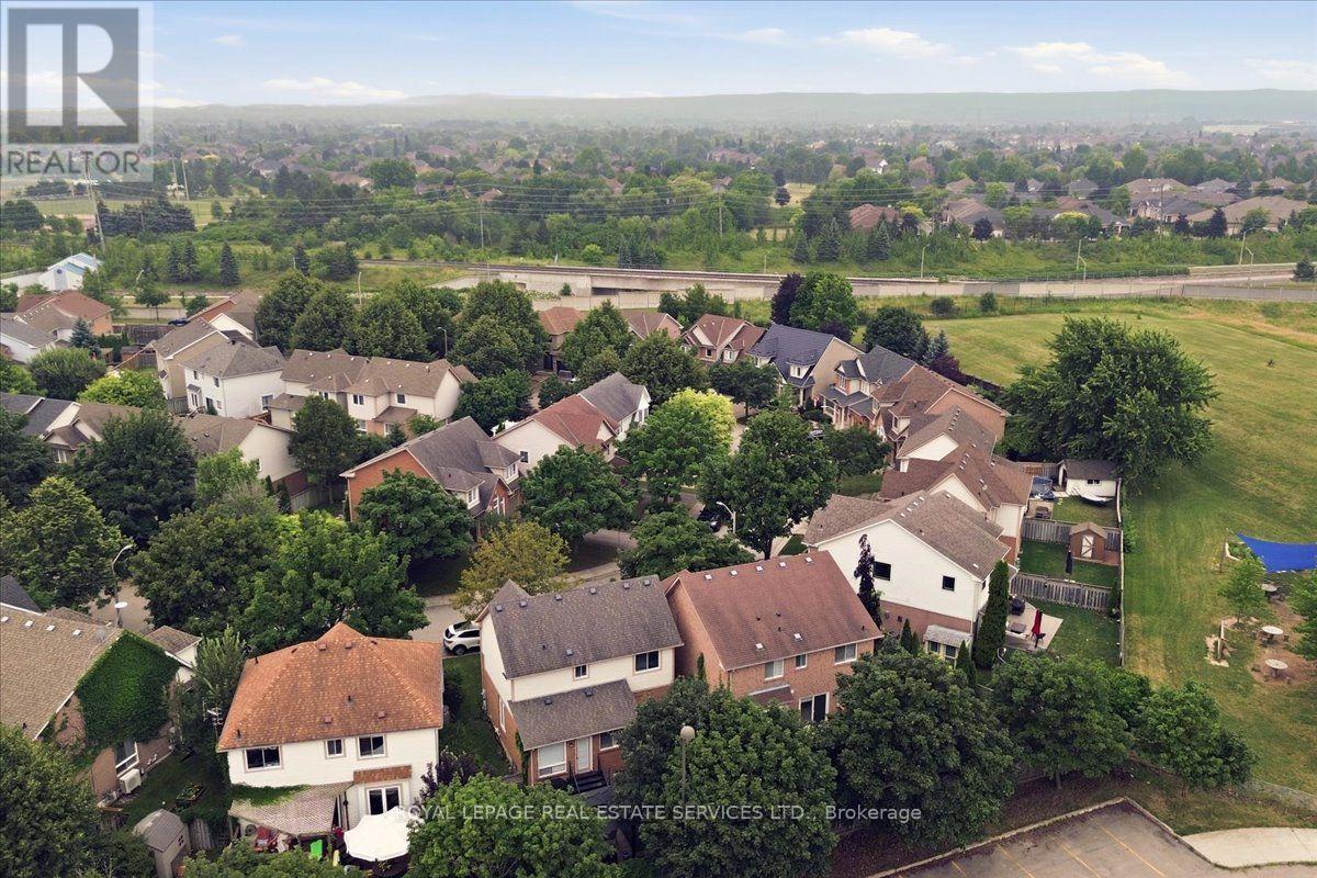 5185 Bunton Crescent, Burlington, ON - Outdoor With View