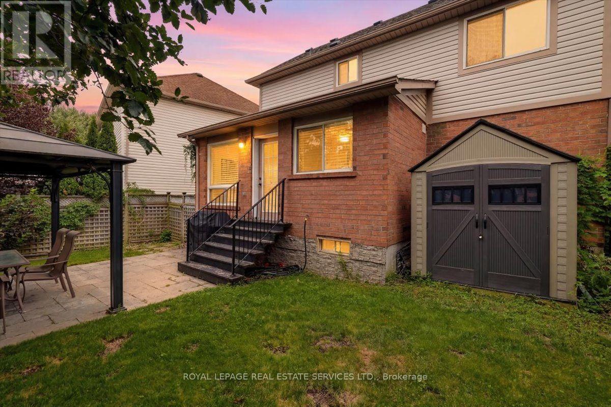 5185 Bunton Crescent, Burlington, ON - Outdoor