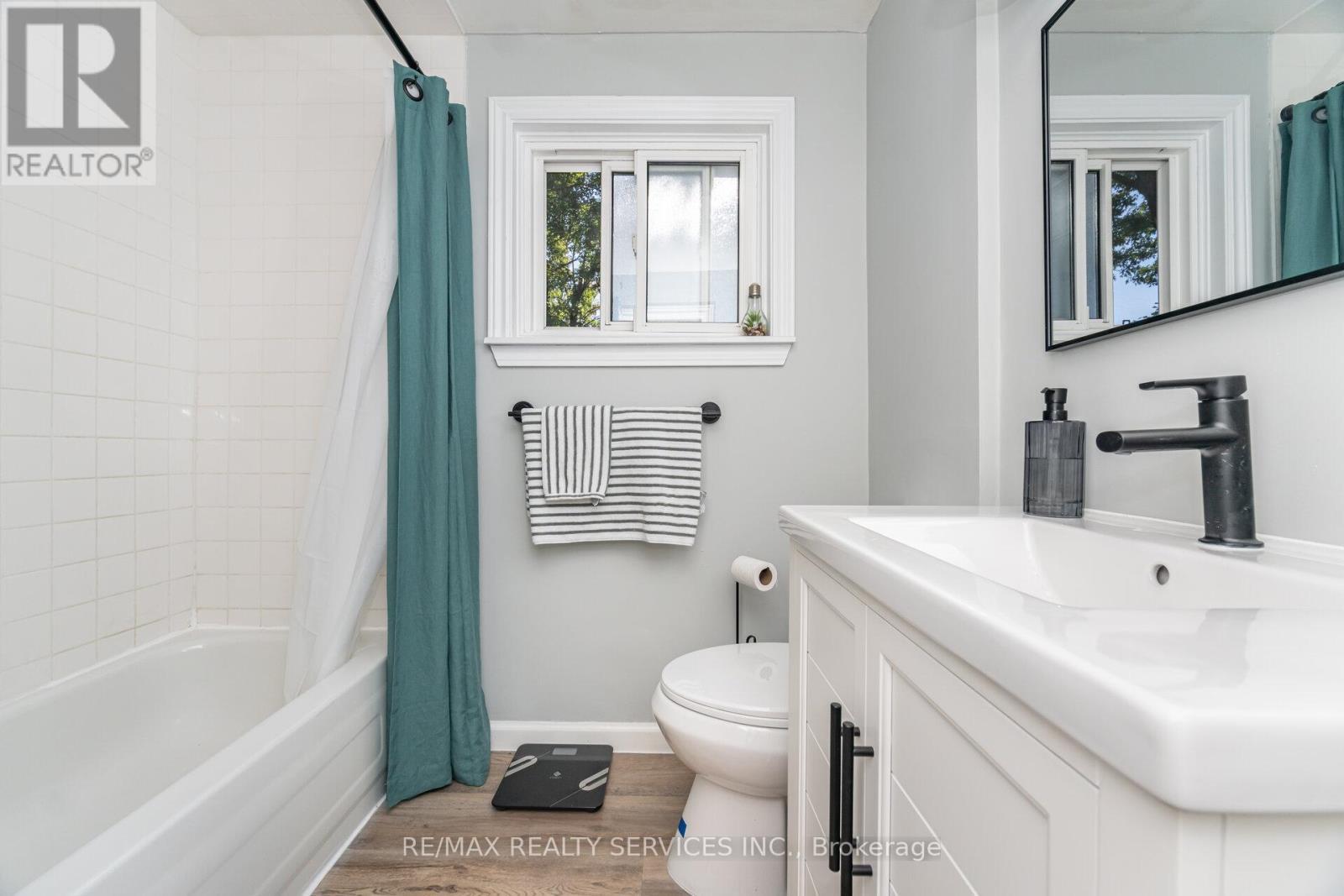85 Eldomar Avenue, Brampton, ON - Indoor Photo Showing Bathroom