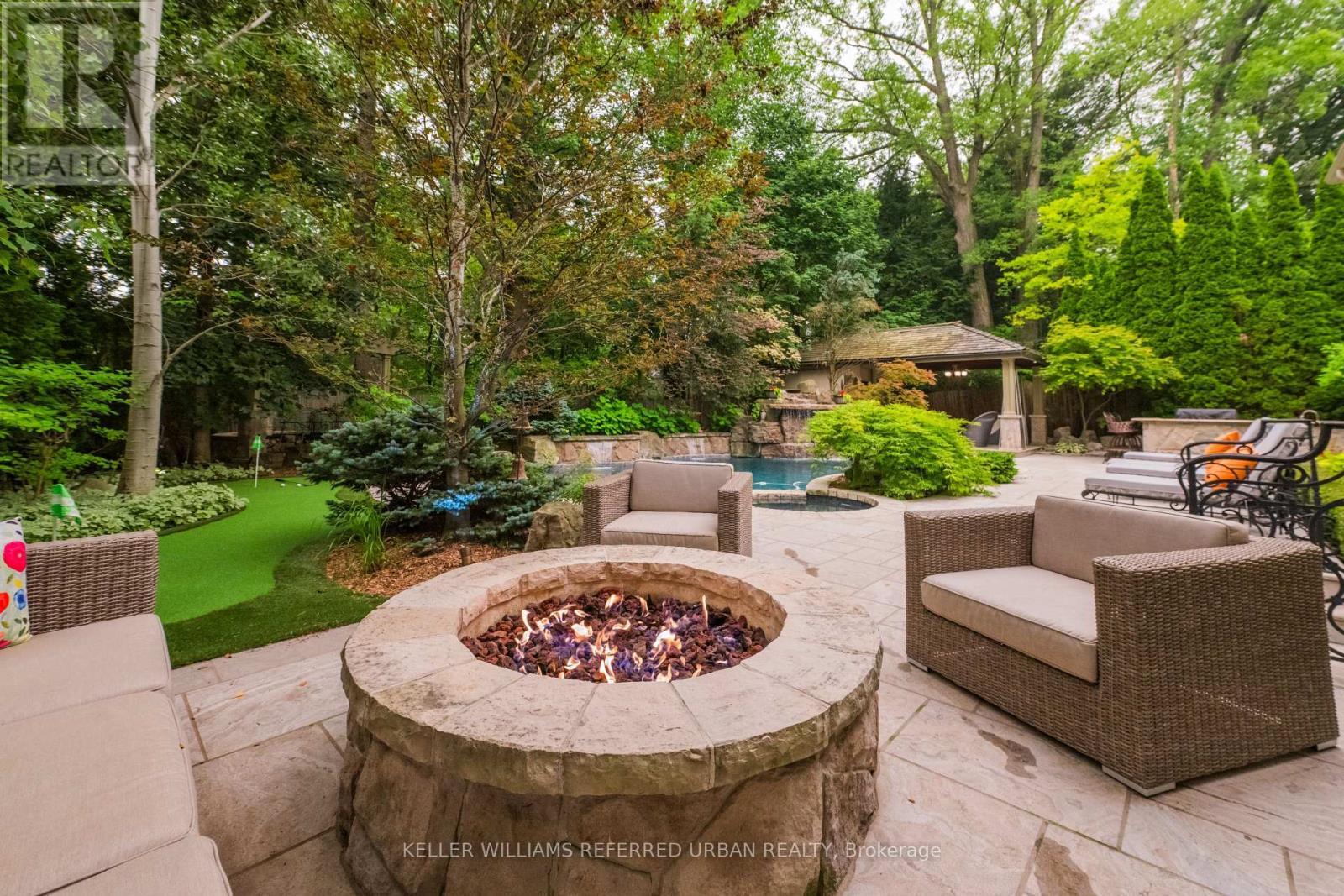 11 Country Club Drive, Toronto, ON - Outdoor With Deck Patio Veranda