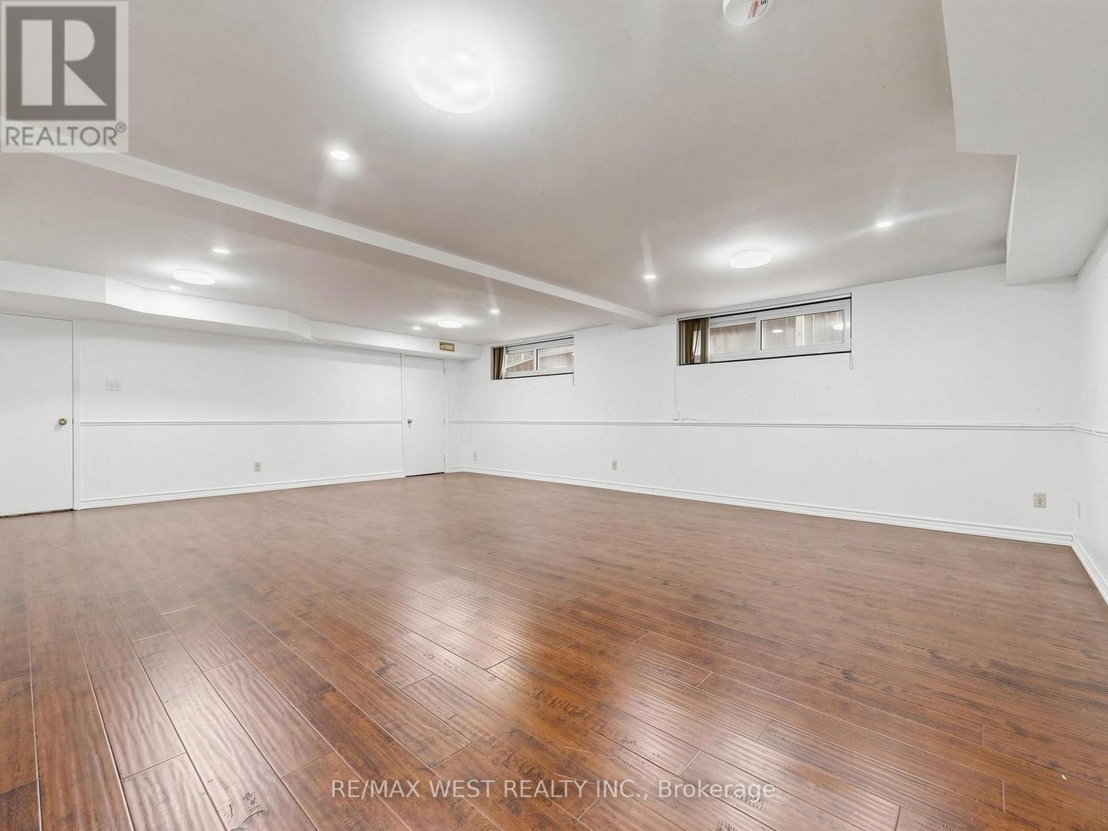 41 Burnview Crescent, Toronto, ON - Indoor Photo Showing Other Room