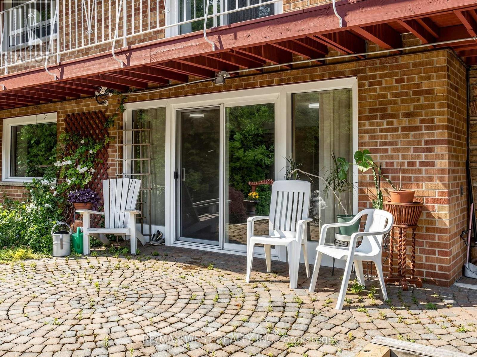 41 Burnview Crescent, Toronto, ON - Outdoor With Deck Patio Veranda With Exterior