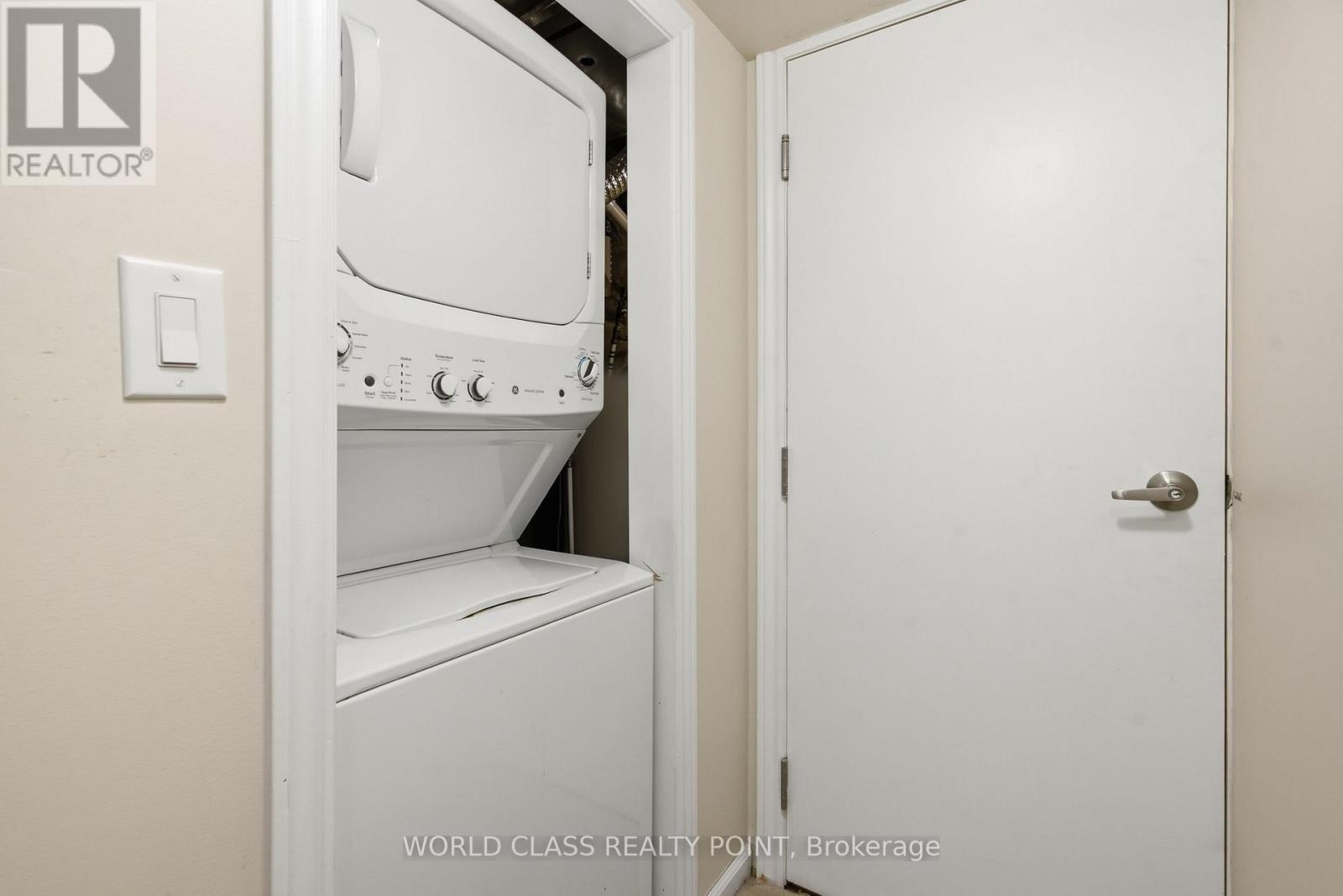 436 Cusick Circle, Milton, ON - Indoor Photo Showing Laundry Room