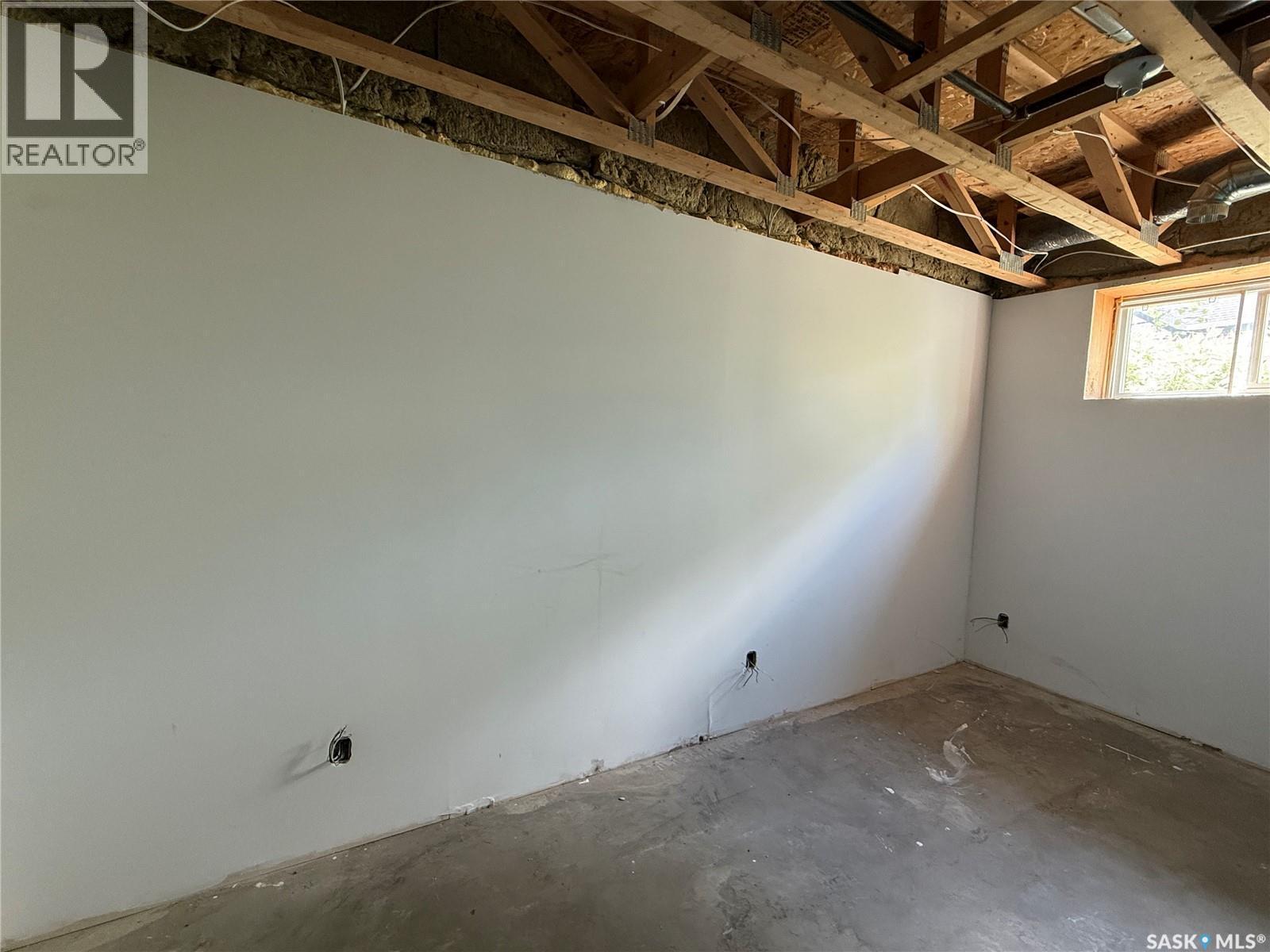 802 Park Avenue, Weyburn, SK - Indoor Photo Showing Basement