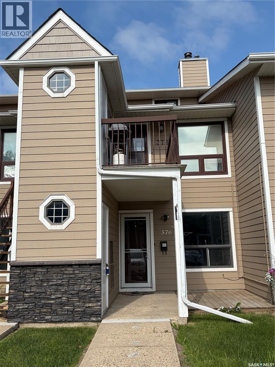 376 Cedar Meadow Drive, Regina, SK - Outdoor