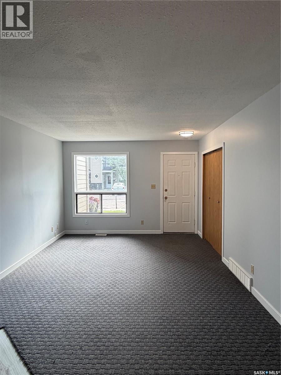 376 Cedar Meadow Drive, Regina, SK - Indoor Photo Showing Other Room