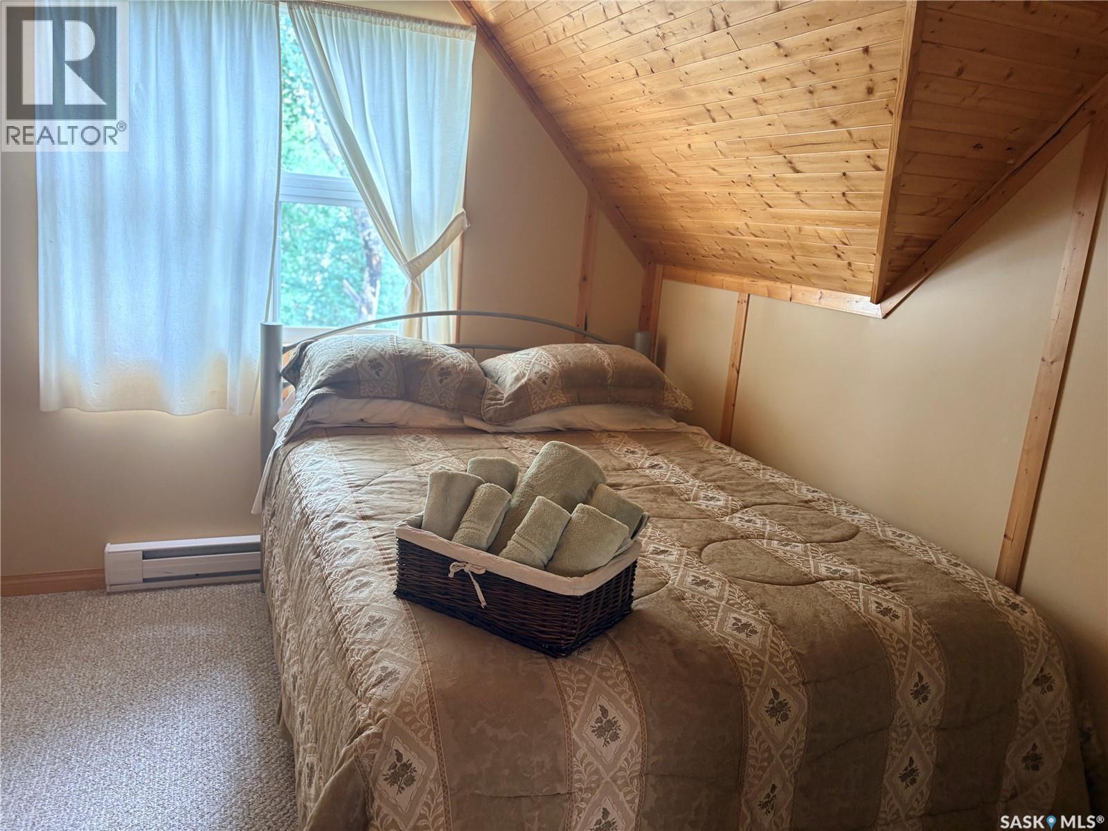 Joanette Dr Cabin, Leask Rm No. 464, SK - Indoor Photo Showing Bedroom