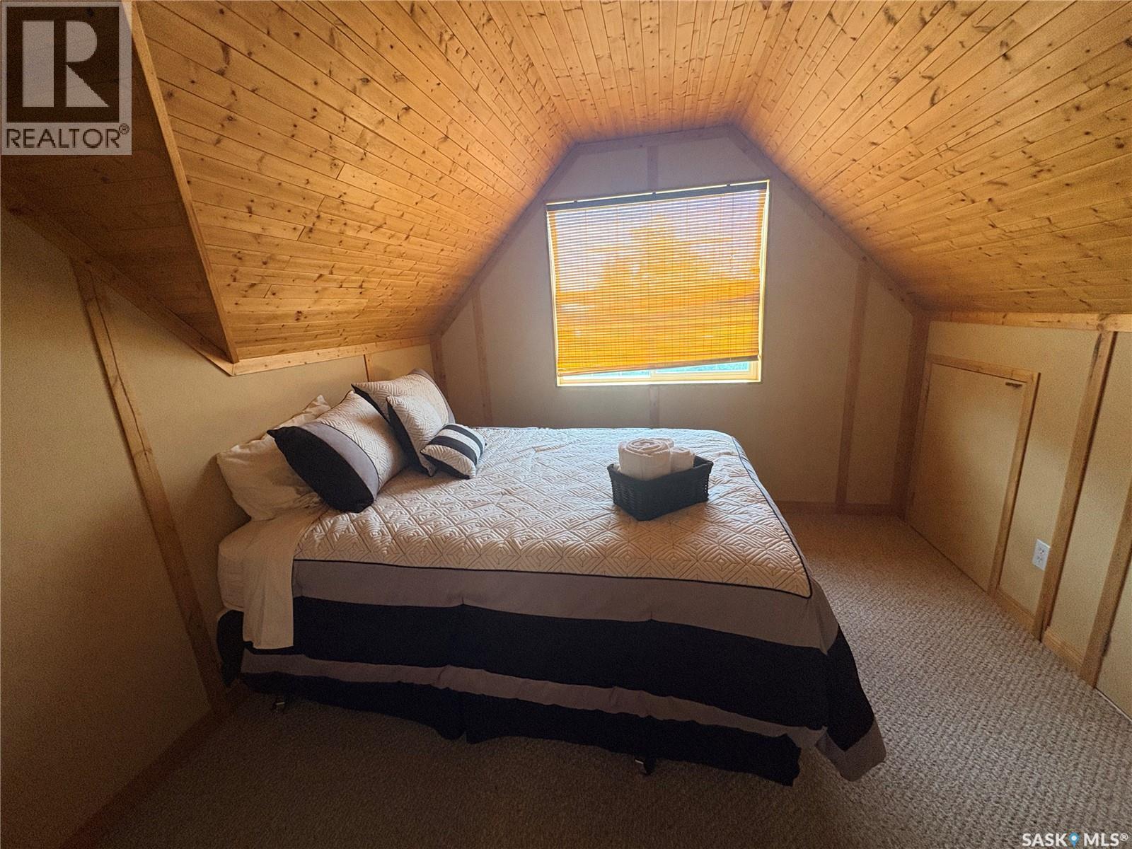 Joanette Dr Cabin, Leask Rm No. 464, SK - Indoor Photo Showing Bedroom