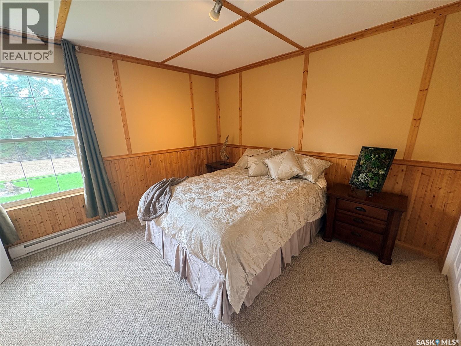 Joanette Dr Cabin, Leask Rm No. 464, SK - Indoor Photo Showing Bedroom