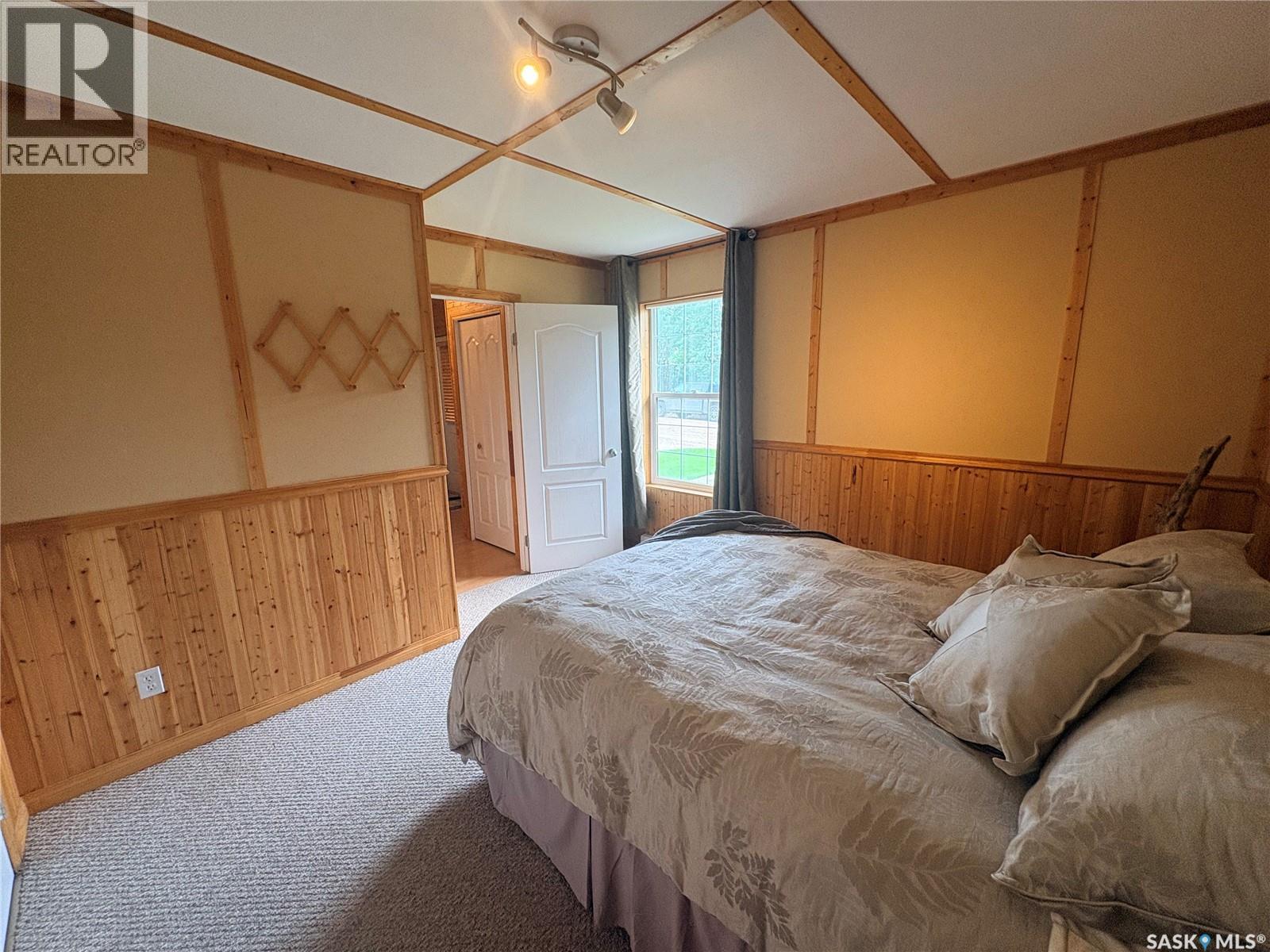 Joanette Dr Cabin, Leask Rm No. 464, SK - Indoor Photo Showing Bedroom