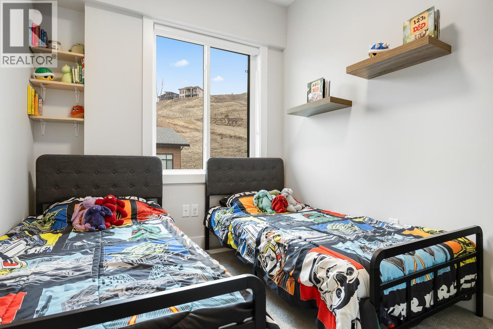 1146 Black Mountain Drive, Kelowna, BC - Indoor Photo Showing Bedroom