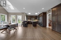 Open concept kitchen with breakfast area - 