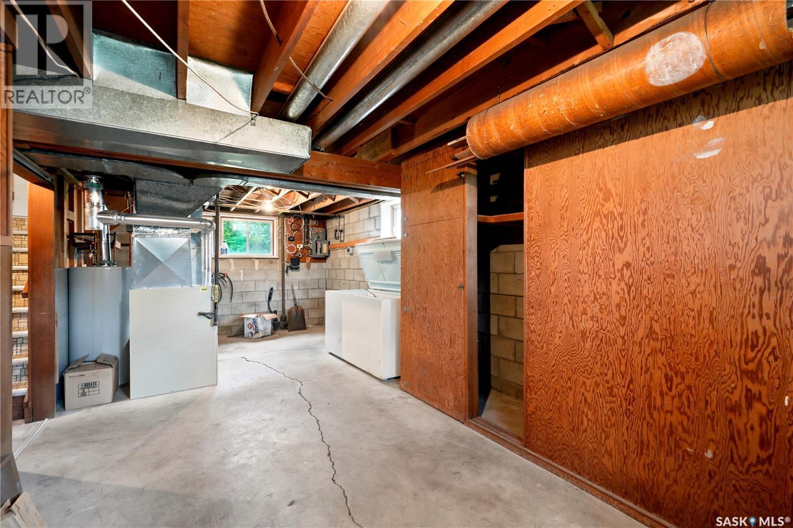 1632 9Th Avenue N, Saskatoon, SK - Indoor Photo Showing Basement