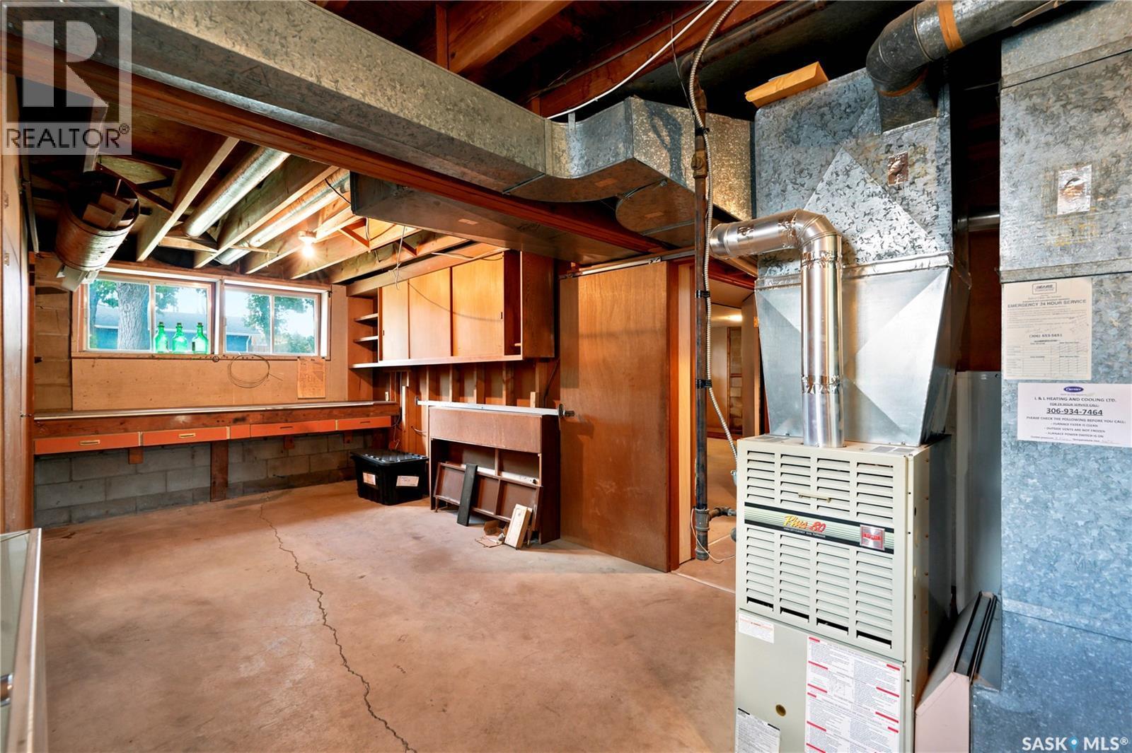 1632 9Th Avenue N, Saskatoon, SK - Indoor Photo Showing Basement