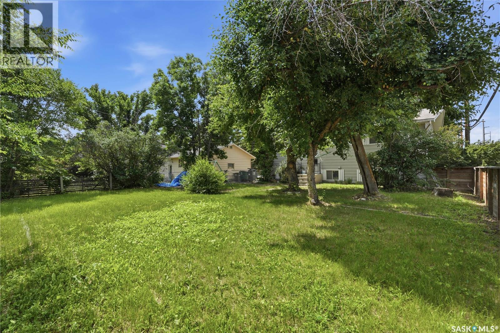 1632 9Th Avenue N, Saskatoon, SK - Outdoor