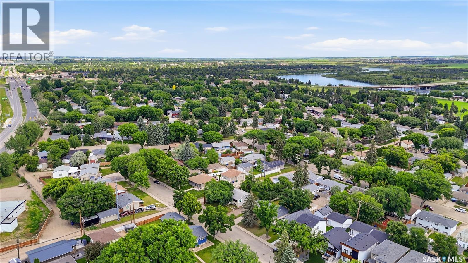 1632 9Th Avenue N, Saskatoon, SK - Outdoor With View