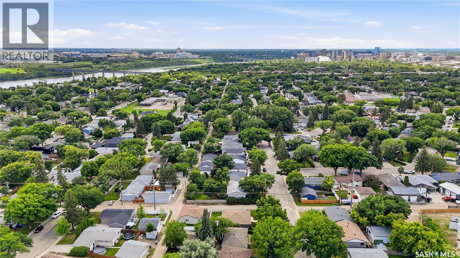1632 9Th Avenue N, Saskatoon, SK - Outdoor With View