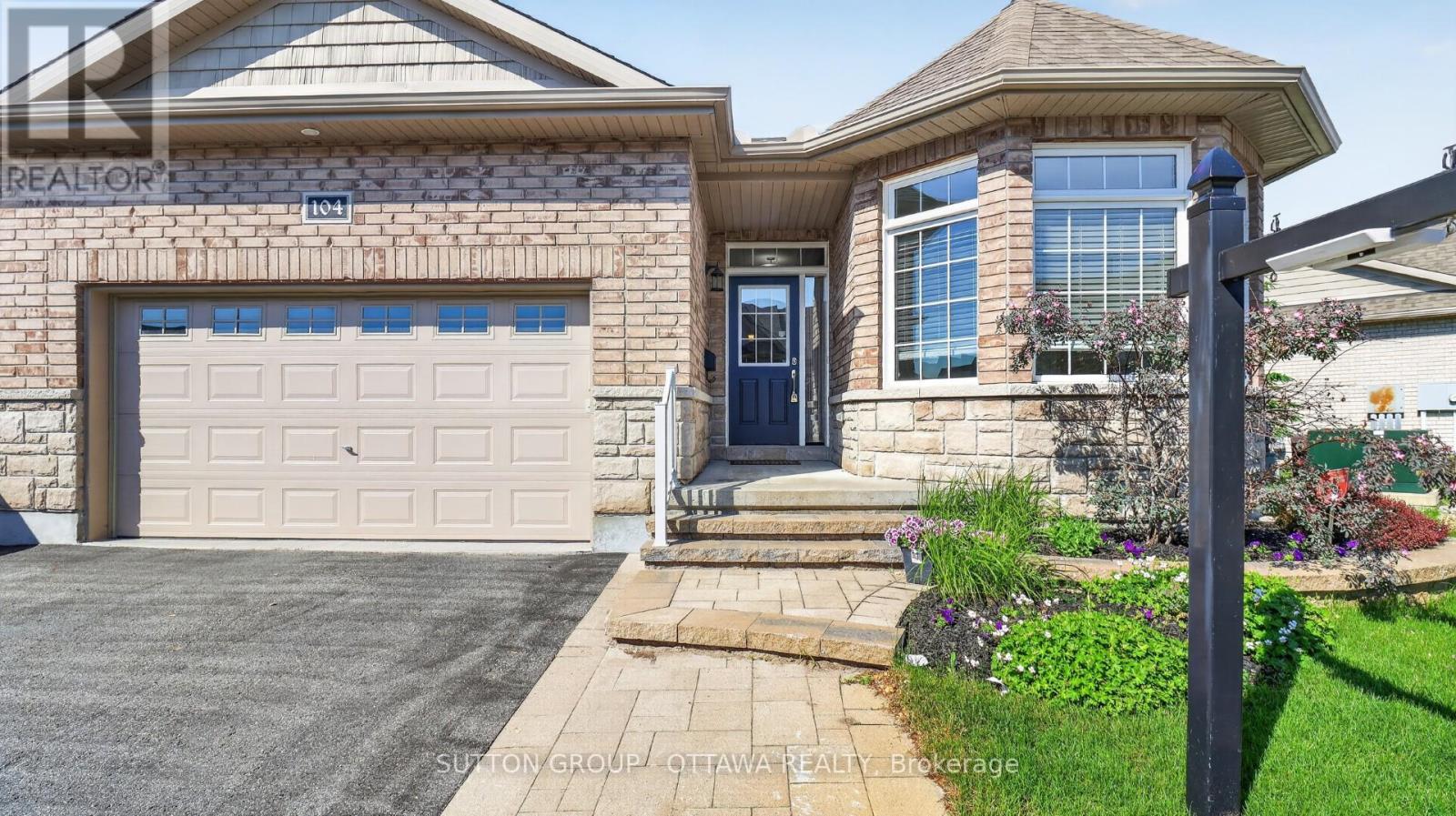104 Passageway Private, Ottawa, ON - Outdoor