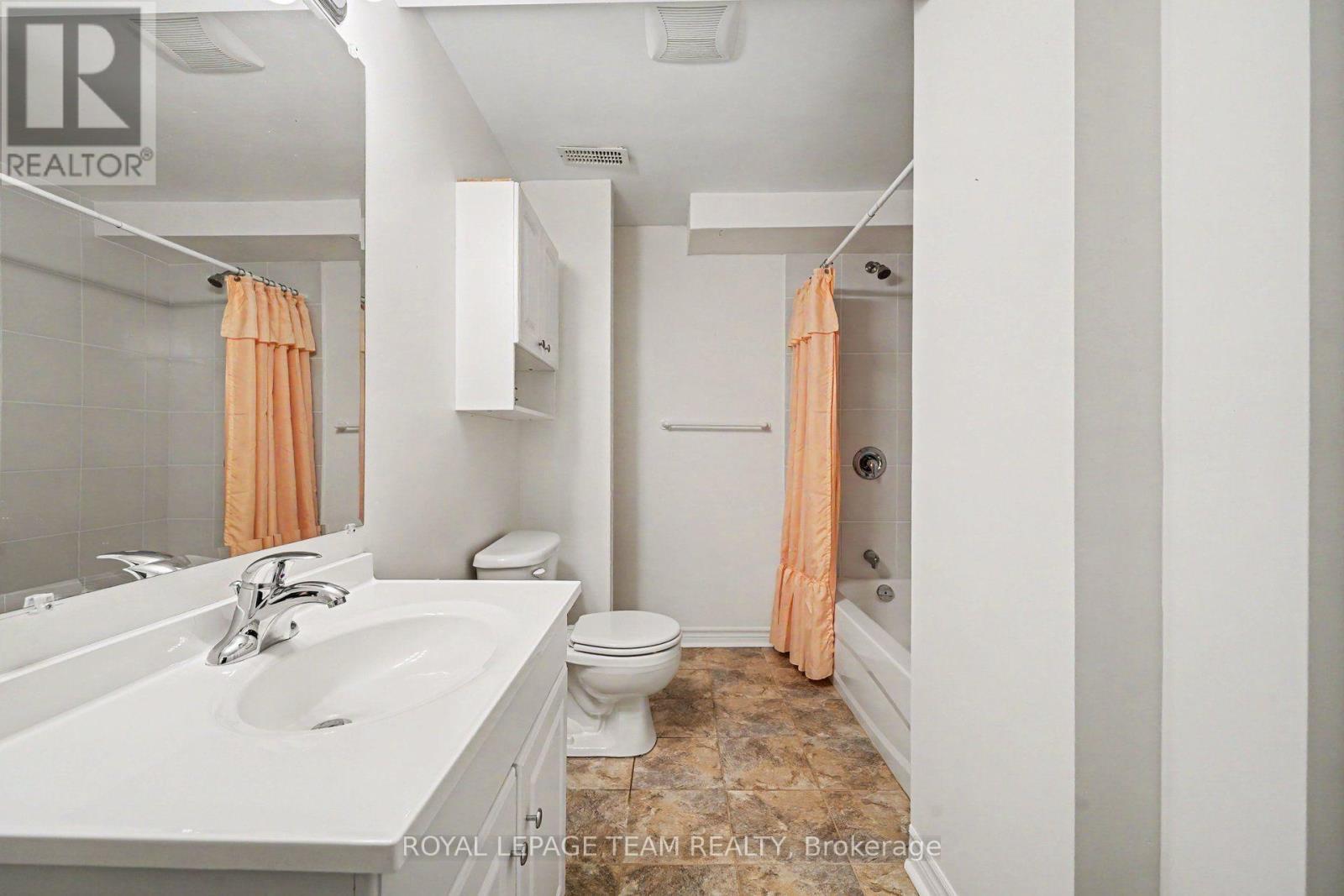515 Pumpkin Patch Private, Ottawa, ON - Indoor Photo Showing Bathroom
