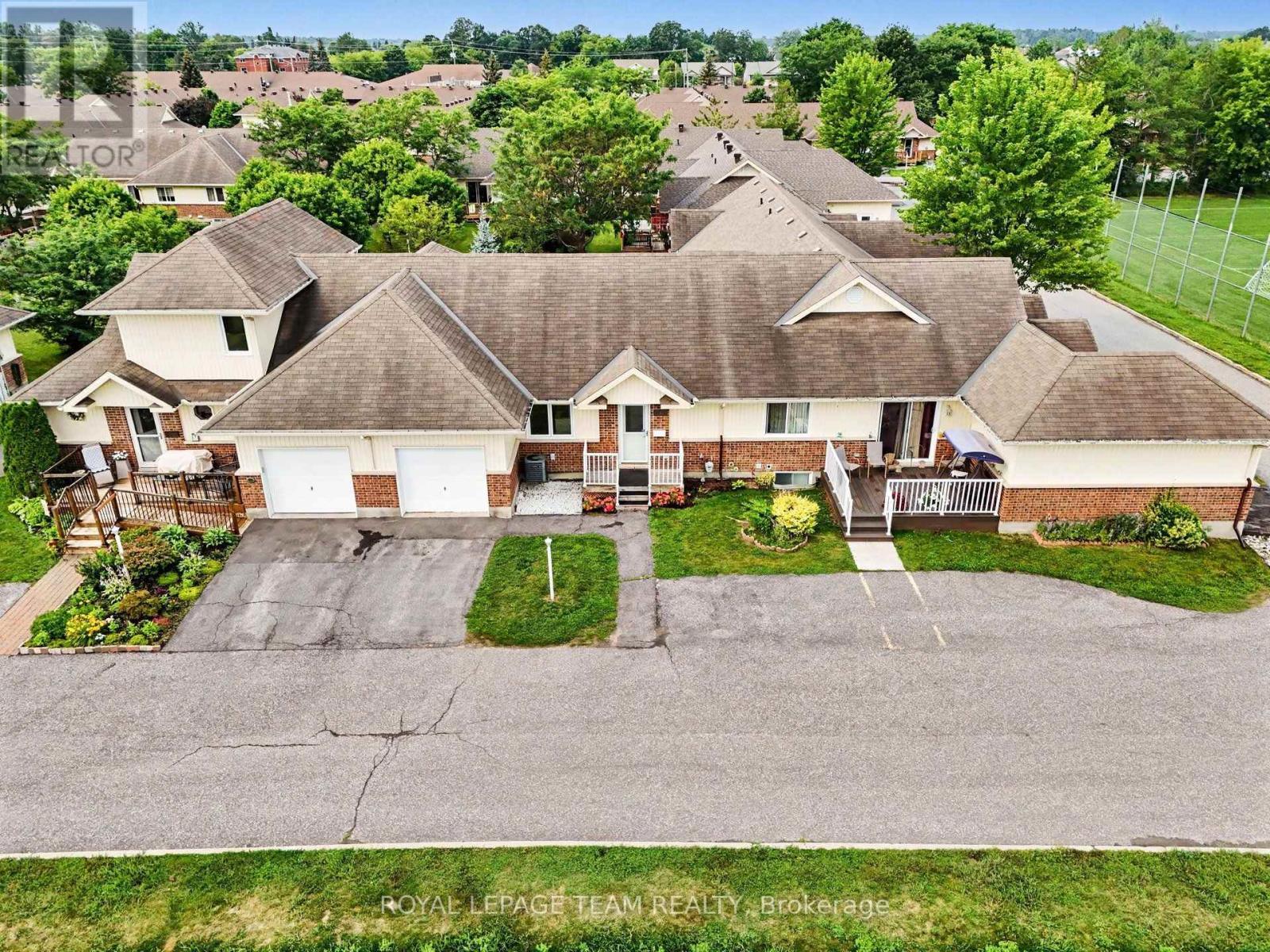 515 Pumpkin Patch Private, Ottawa, ON - Outdoor With Facade