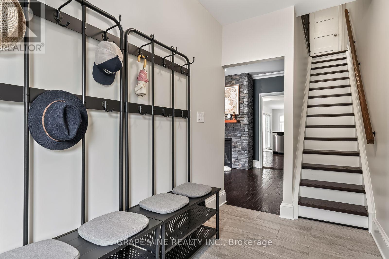 31 Westmount Avenue, Ottawa, ON - Indoor Photo Showing Other Room