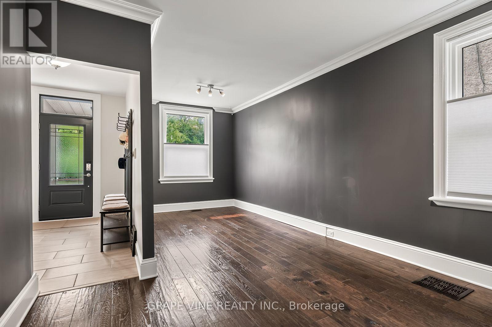 31 Westmount Avenue, Ottawa, ON - Indoor Photo Showing Other Room