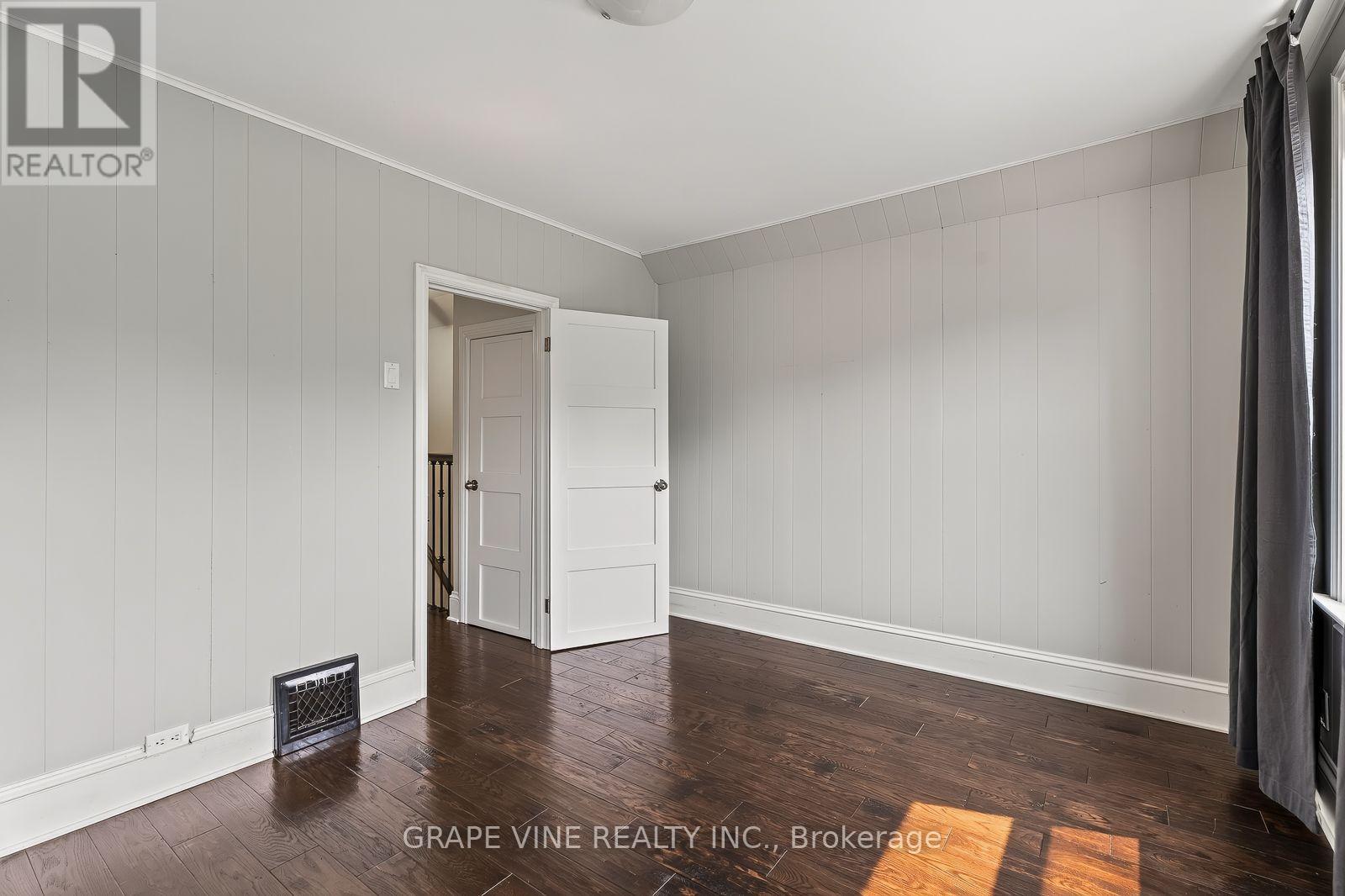 31 Westmount Avenue, Ottawa, ON - Indoor Photo Showing Other Room
