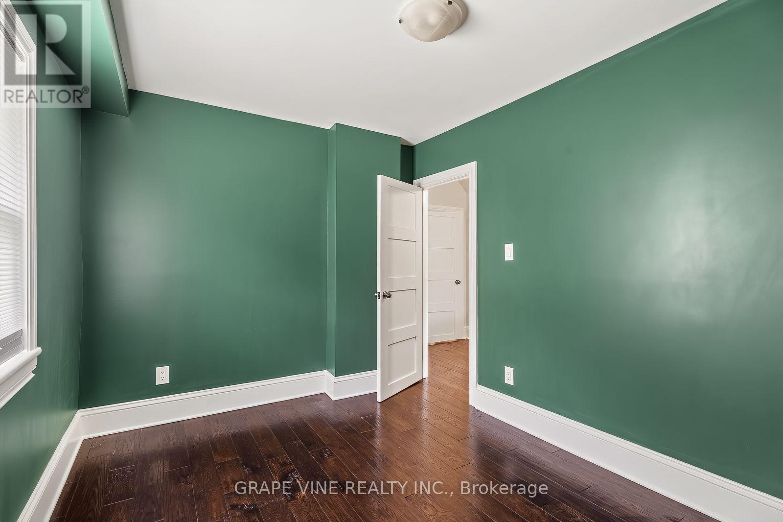 31 Westmount Avenue, Ottawa, ON - Indoor Photo Showing Other Room