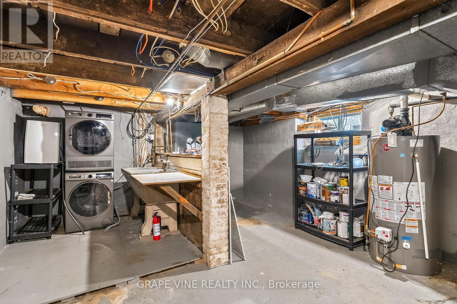 31 Westmount Avenue, Ottawa, ON - Indoor