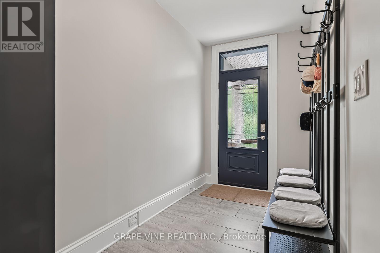 31 Westmount Avenue, Ottawa, ON - Indoor Photo Showing Other Room