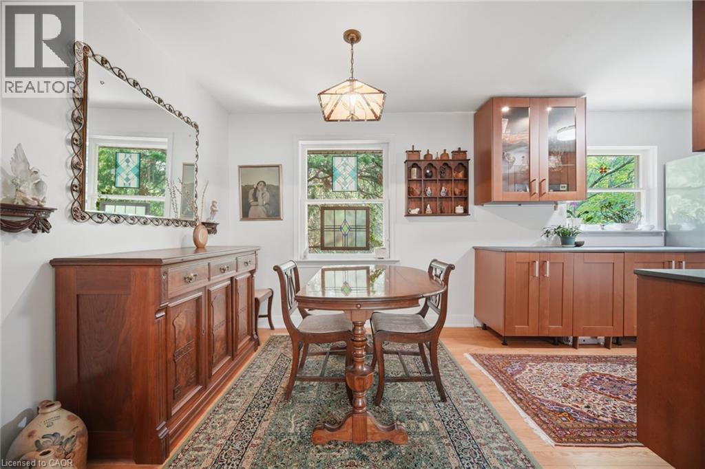 25 Arch Road, Mississauga, ON - Indoor Photo Showing Dining Room
