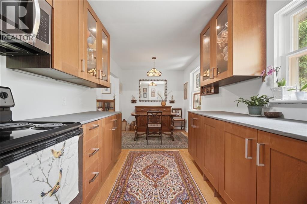 25 Arch Road, Mississauga, ON - Indoor Photo Showing Kitchen