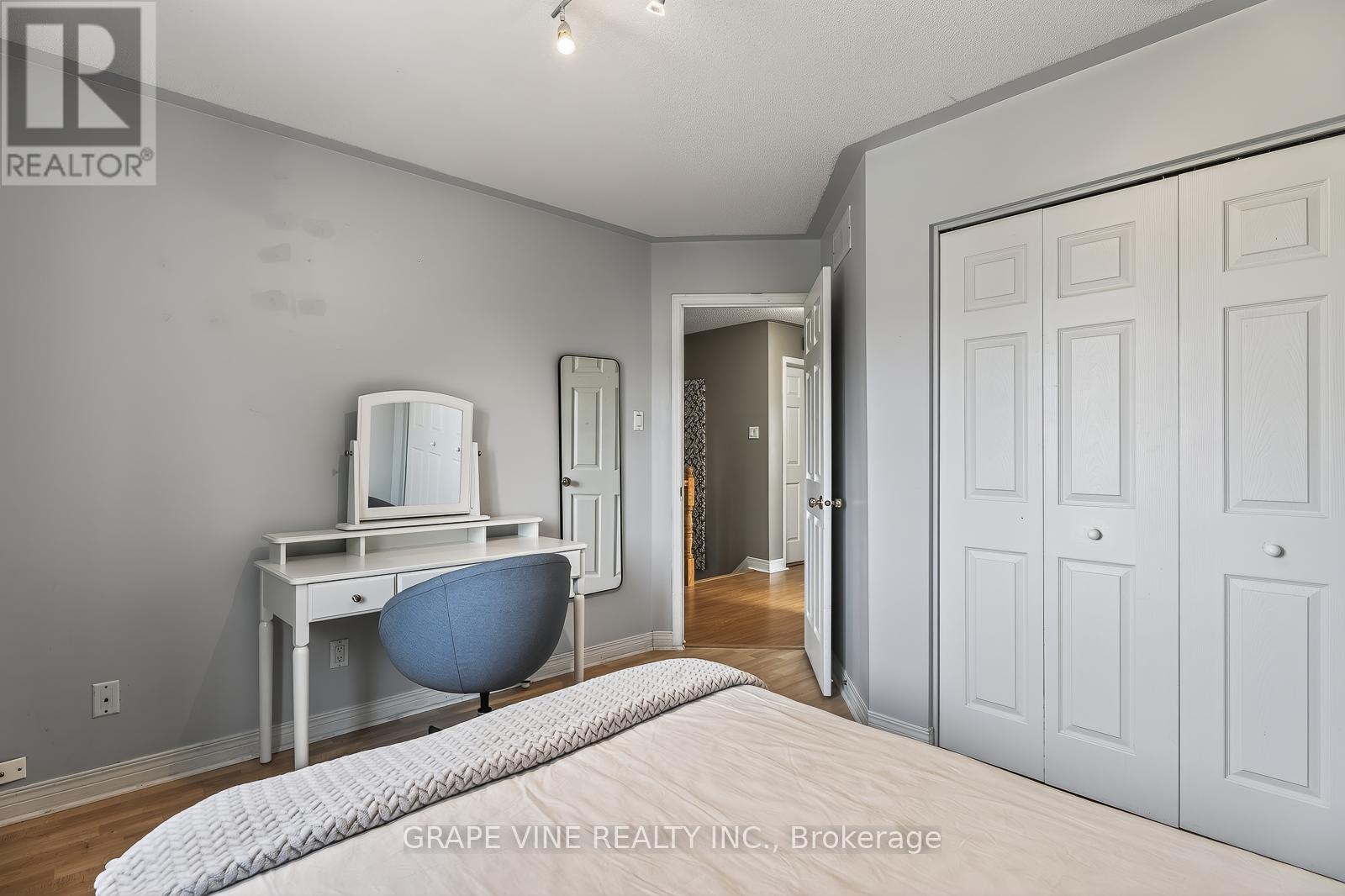 175 Allanford Avenue, Ottawa, ON - Indoor Photo Showing Bedroom