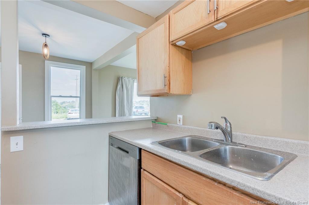 425 Douglas Ave, Saint John, NB - Indoor Photo Showing Kitchen With Double Sink