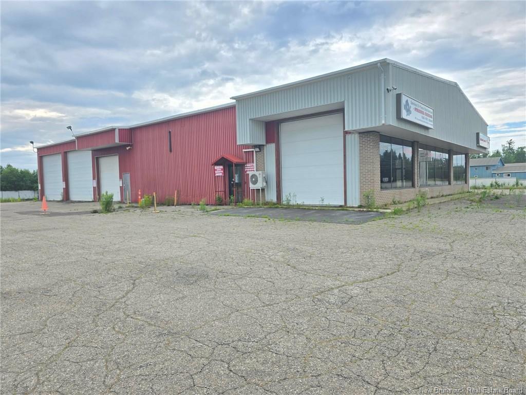 2886 Miramichi Ave, Bathurst, NB