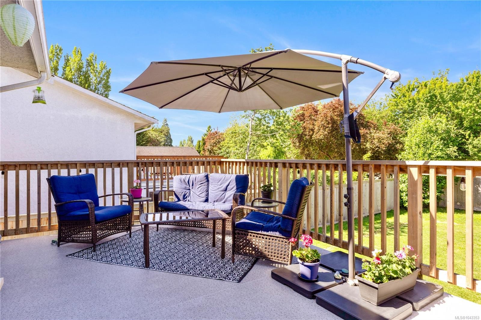 10040 Siddall Rd, Sidney, BC