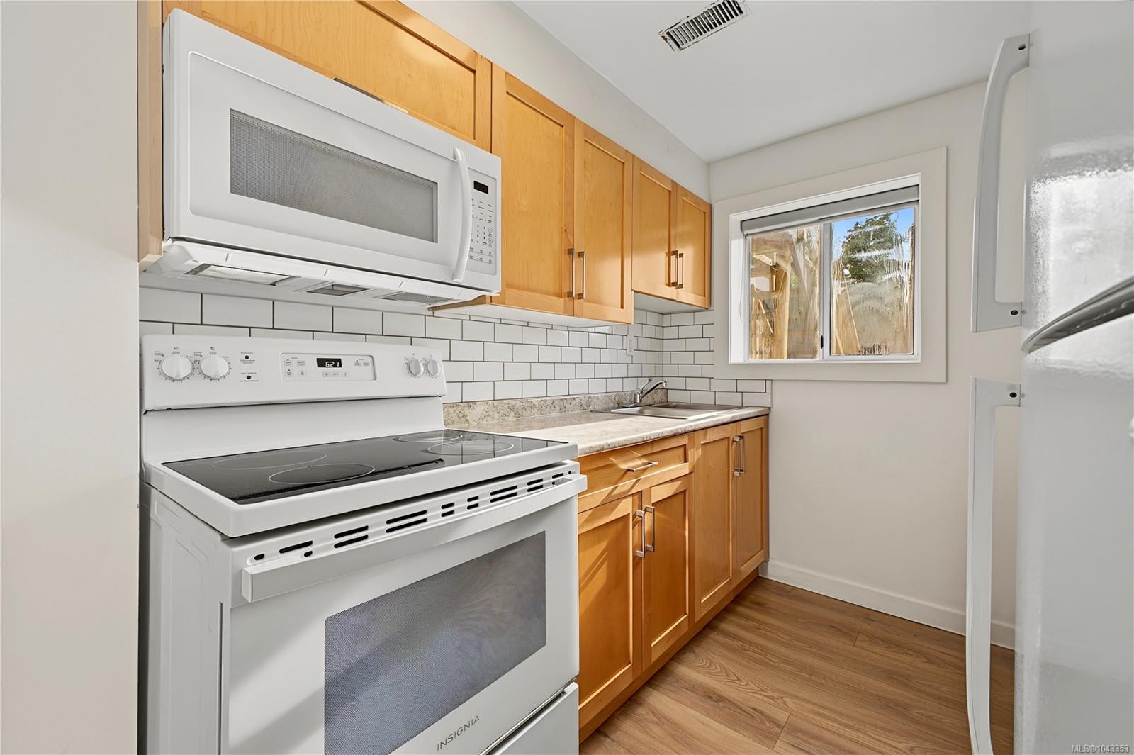 10040 Siddall Rd, Sidney, BC
