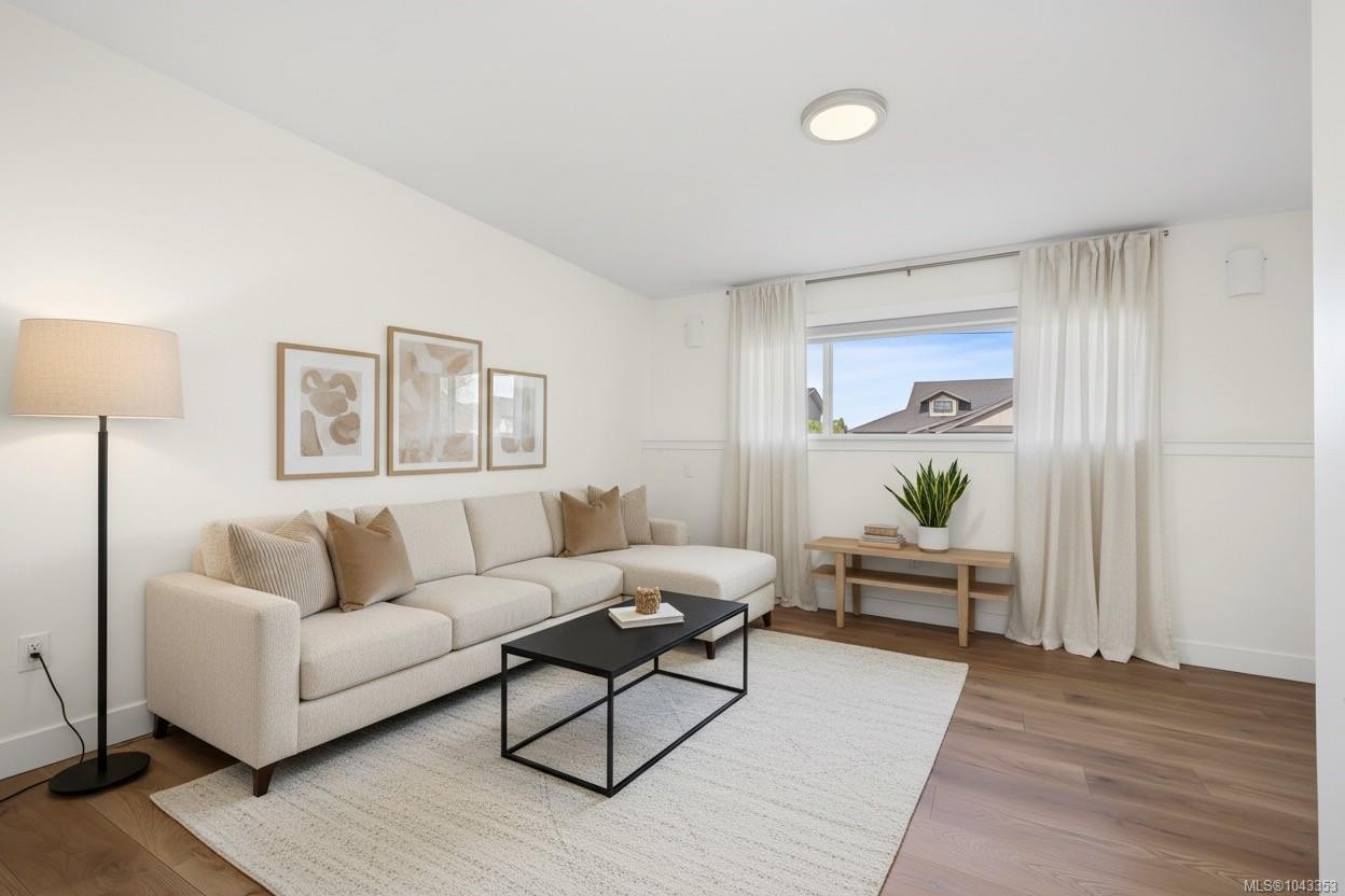 10040 Siddall Rd, Sidney, BC