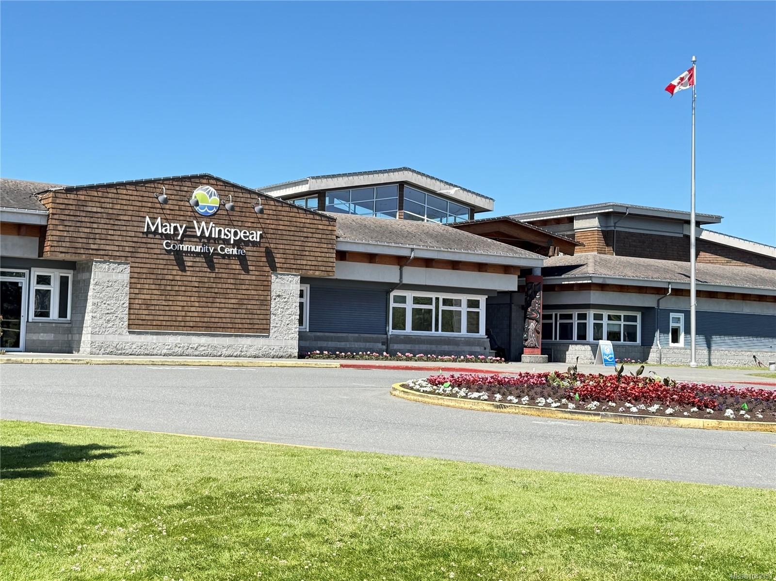 10040 Siddall Rd, Sidney, BC