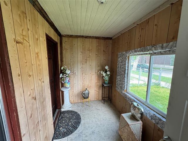 680 Simcoe St, Winnipeg, MB - Indoor Photo Showing Other Room