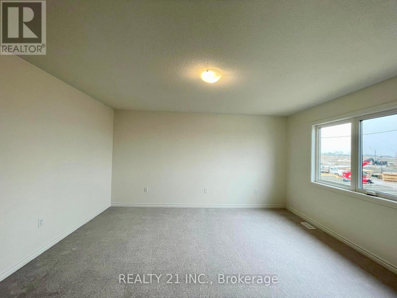 156 Shepherd Drive, Barrie, ON - Indoor Photo Showing Other Room