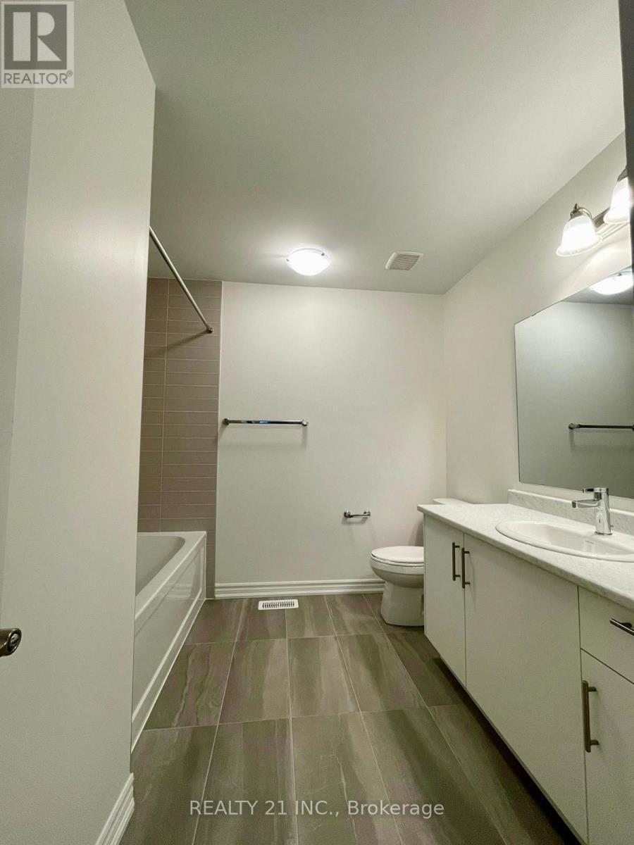 156 Shepherd Drive, Barrie, ON - Indoor Photo Showing Bathroom