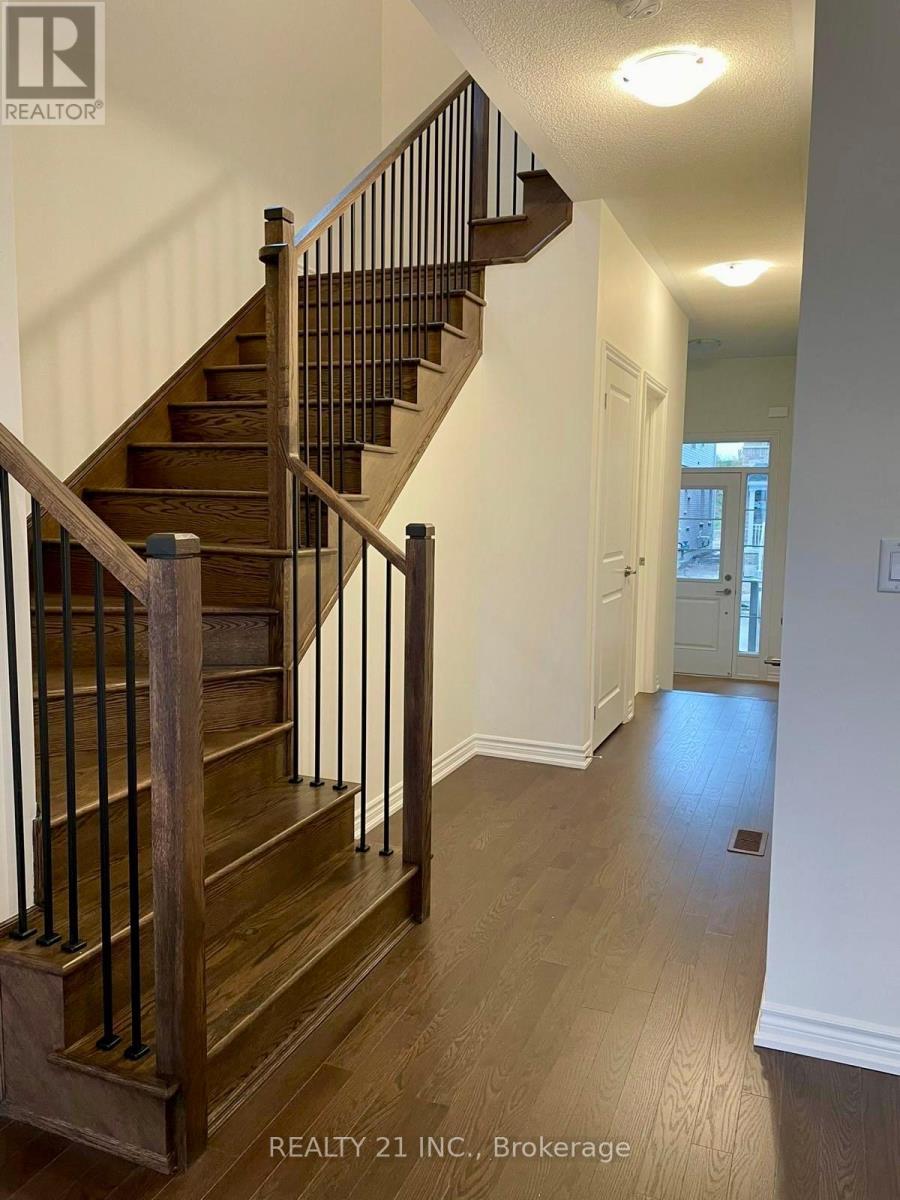 156 Shepherd Drive, Barrie, ON - Indoor Photo Showing Other Room