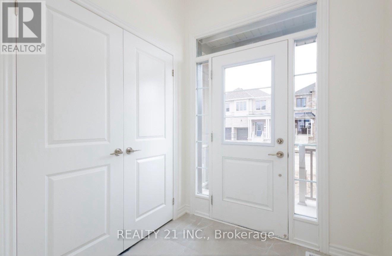156 Shepherd Drive, Barrie, ON - Indoor Photo Showing Other Room