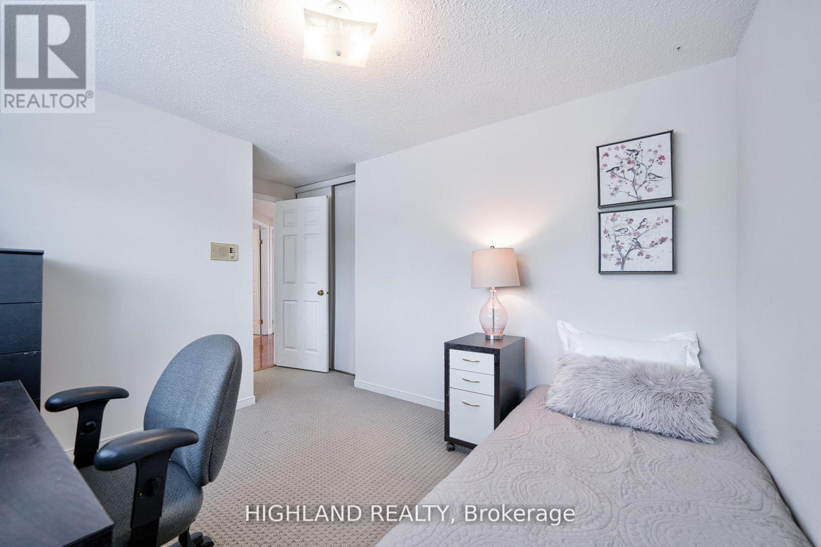 3591 Copernicus Drive, Mississauga, ON - Indoor Photo Showing Bedroom